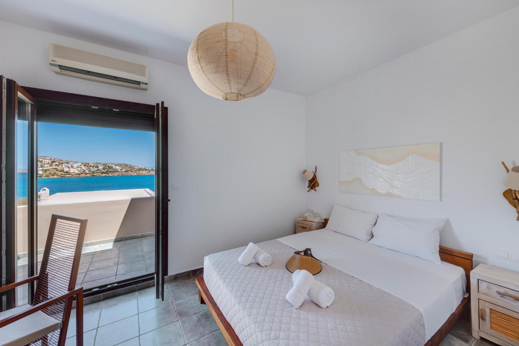 Lalari Beach Suites Vári Zewnętrze zdjęcie
