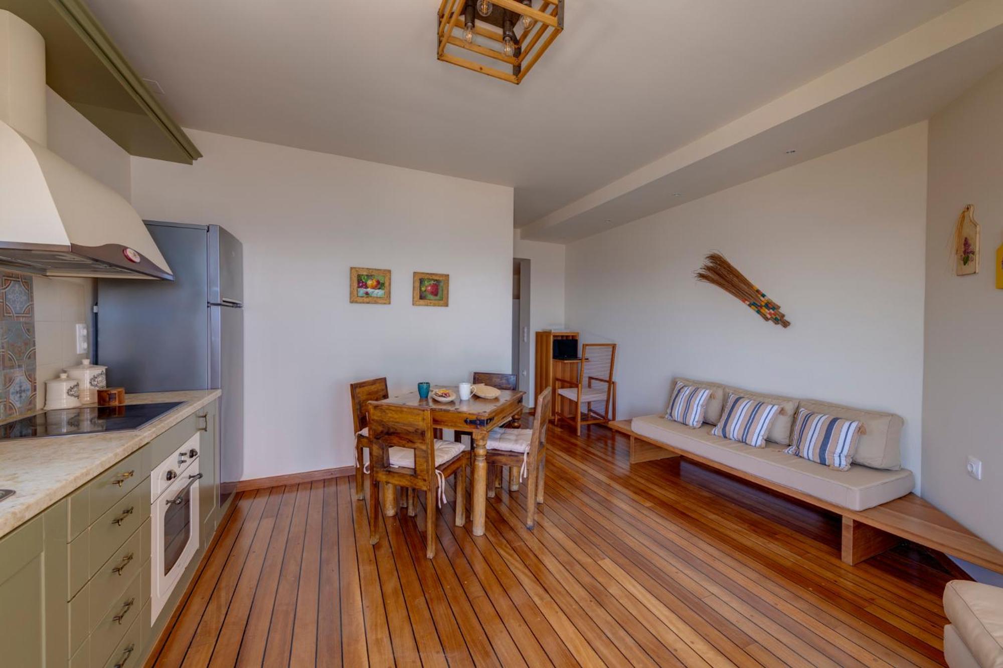 Lalari Beach Suites Vári Zewnętrze zdjęcie