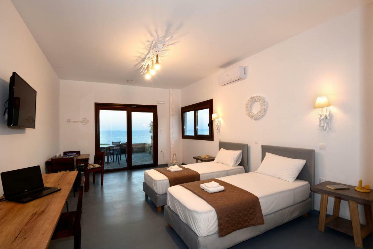 Lalari Beach Suites Vári Zewnętrze zdjęcie
