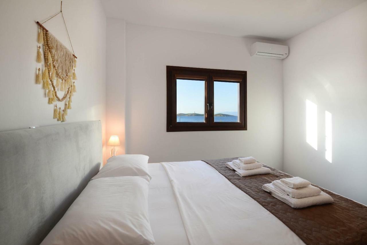 Lalari Beach Suites Vári Zewnętrze zdjęcie