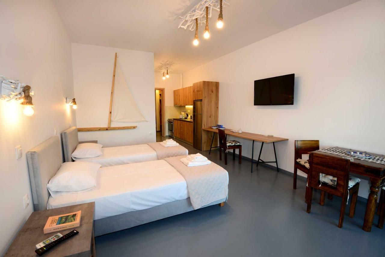 Lalari Beach Suites Vári Zewnętrze zdjęcie